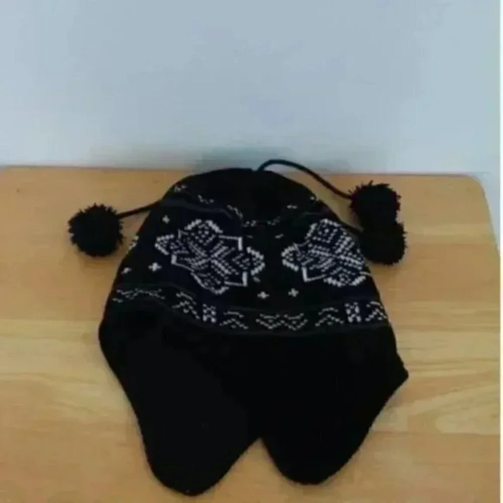 Fleece Lined Pom Pom Winter Hat